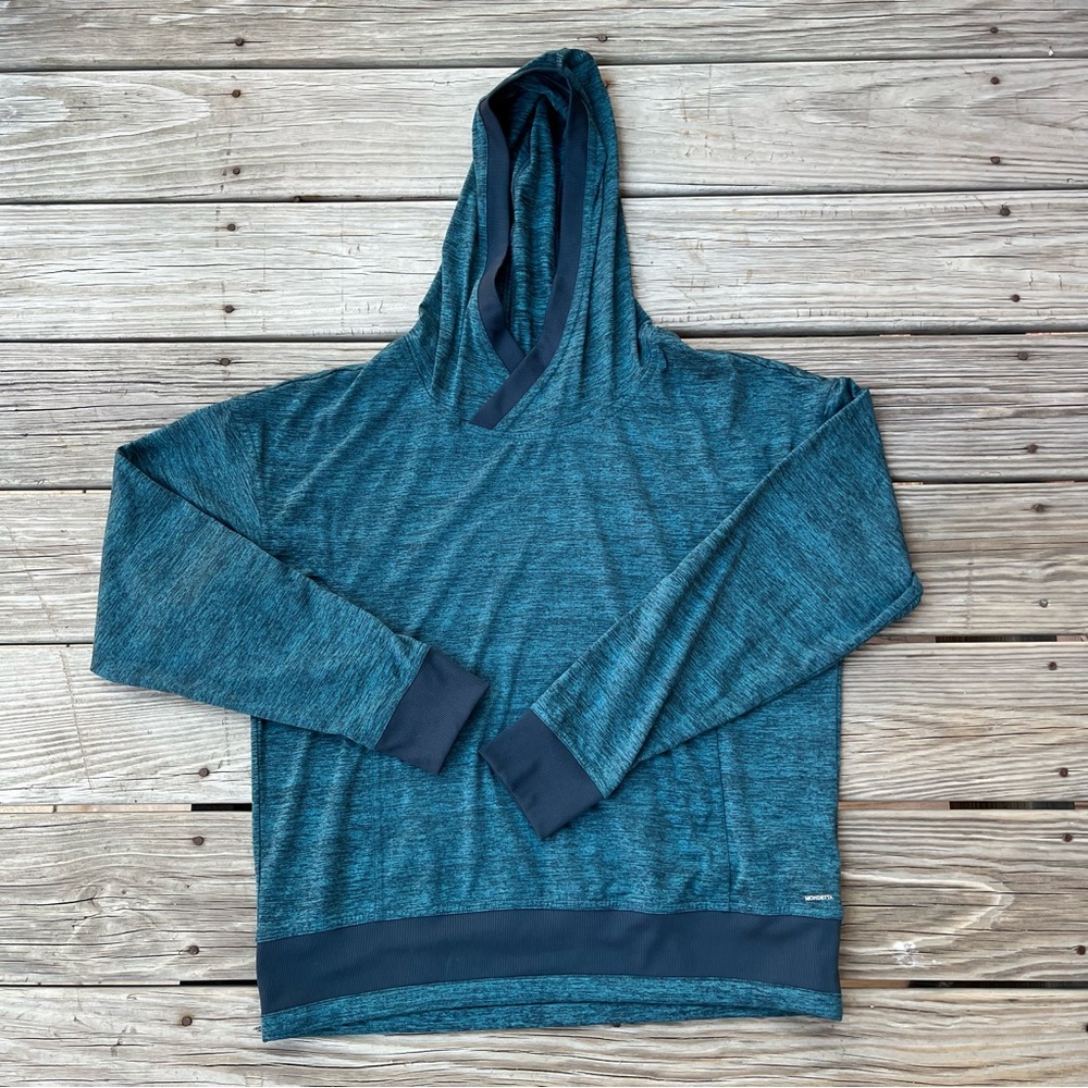 Green pullover